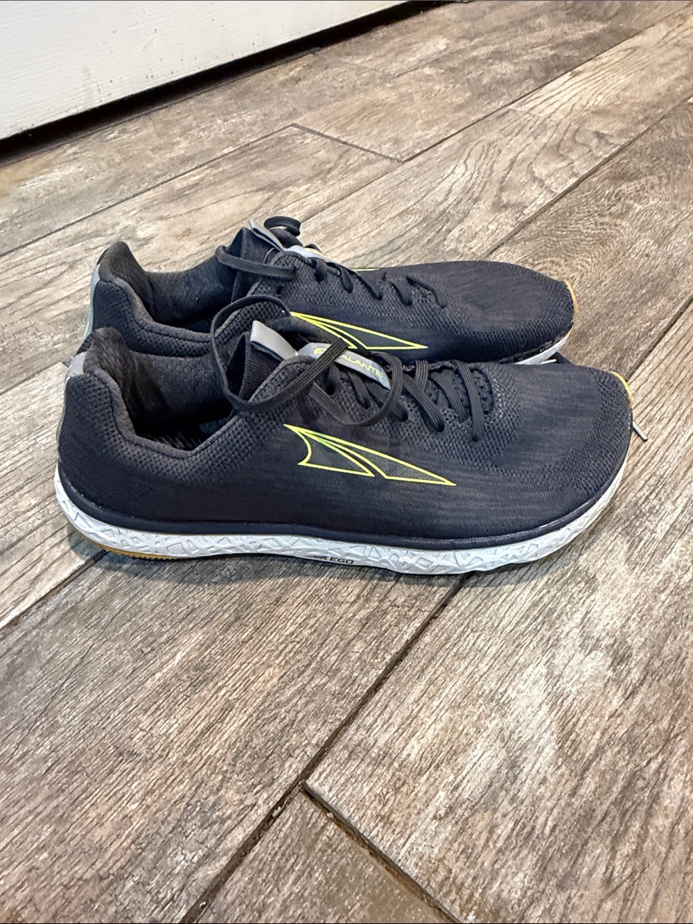 Altra Escalante Men’s Running Shoes size 11.5 no insoles